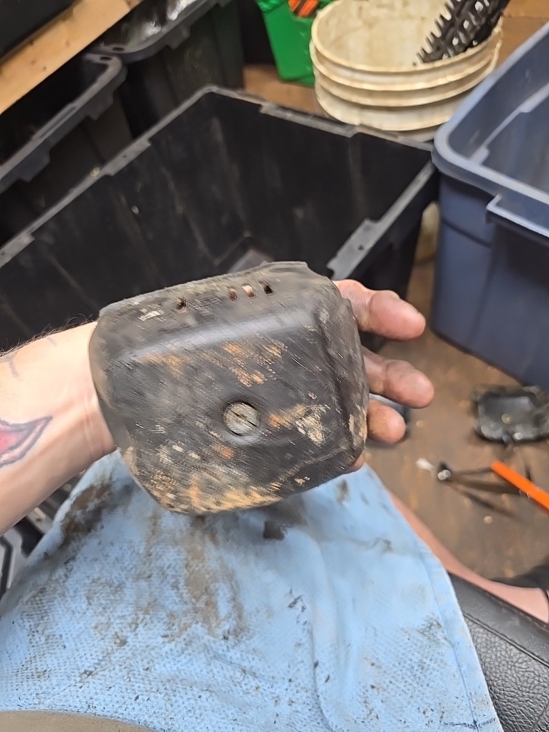 Air Filter Cover 4237 141 0501