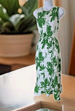 Taylor Maxi Dress S Green Floral Accordian Pleats Waist Tie Beachy Resort Wear