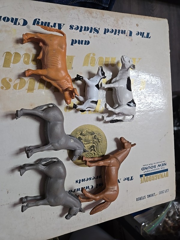 1/16 Farm Animals Made In China Lot Of 6 Used 3" To 4" Used SLP 