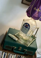 CROWN ROYAL Bar Shot Tipper Swinging Bottle Holder Cradle Stand & Bottle Lamp