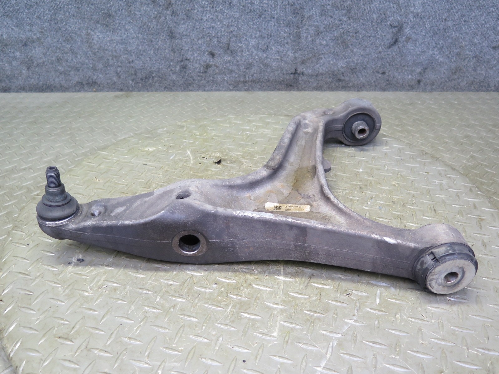 2014-2020 MASERATI GHIBLI M157 FRONT RIGHT SIDE LOWER & UPPER CONTROL ARM SET