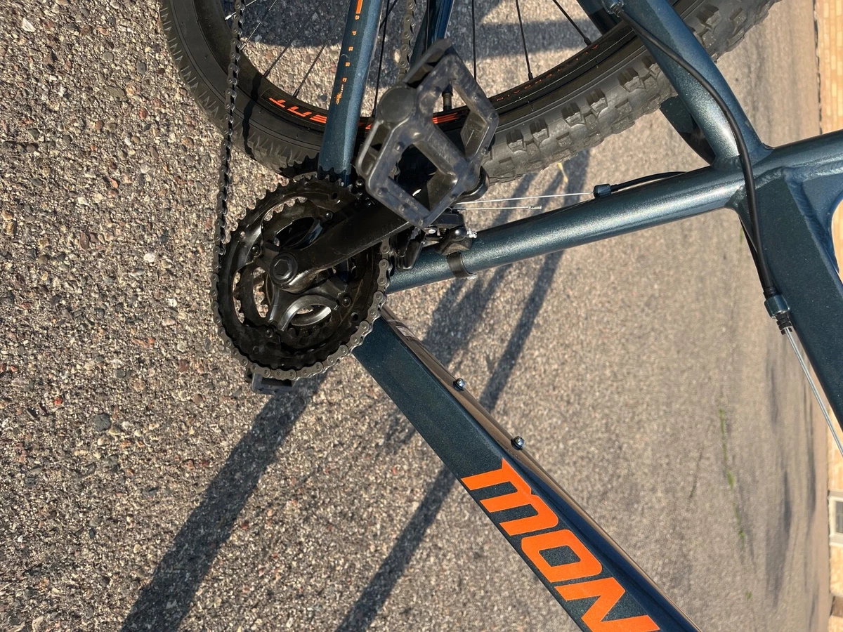 Mongoose hardtail deals
