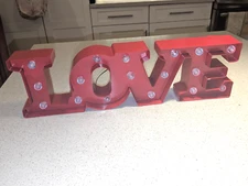 Vintage Unbranded Red Metal Large Love LED Light Up Wall/Tabletop Marquee Sign