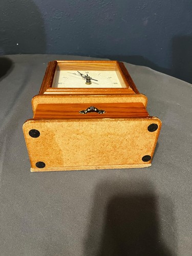 Wood Vintage Key Holder & Letter Homder Clock -NOT WORKING - Picture 7 of 7