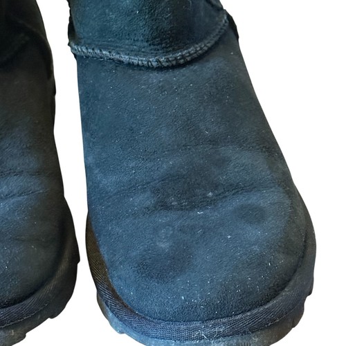 Stivali invernali UGG Australia classici corti da donna taglia 6 neri in pelle di pecora - Foto 3 di 8