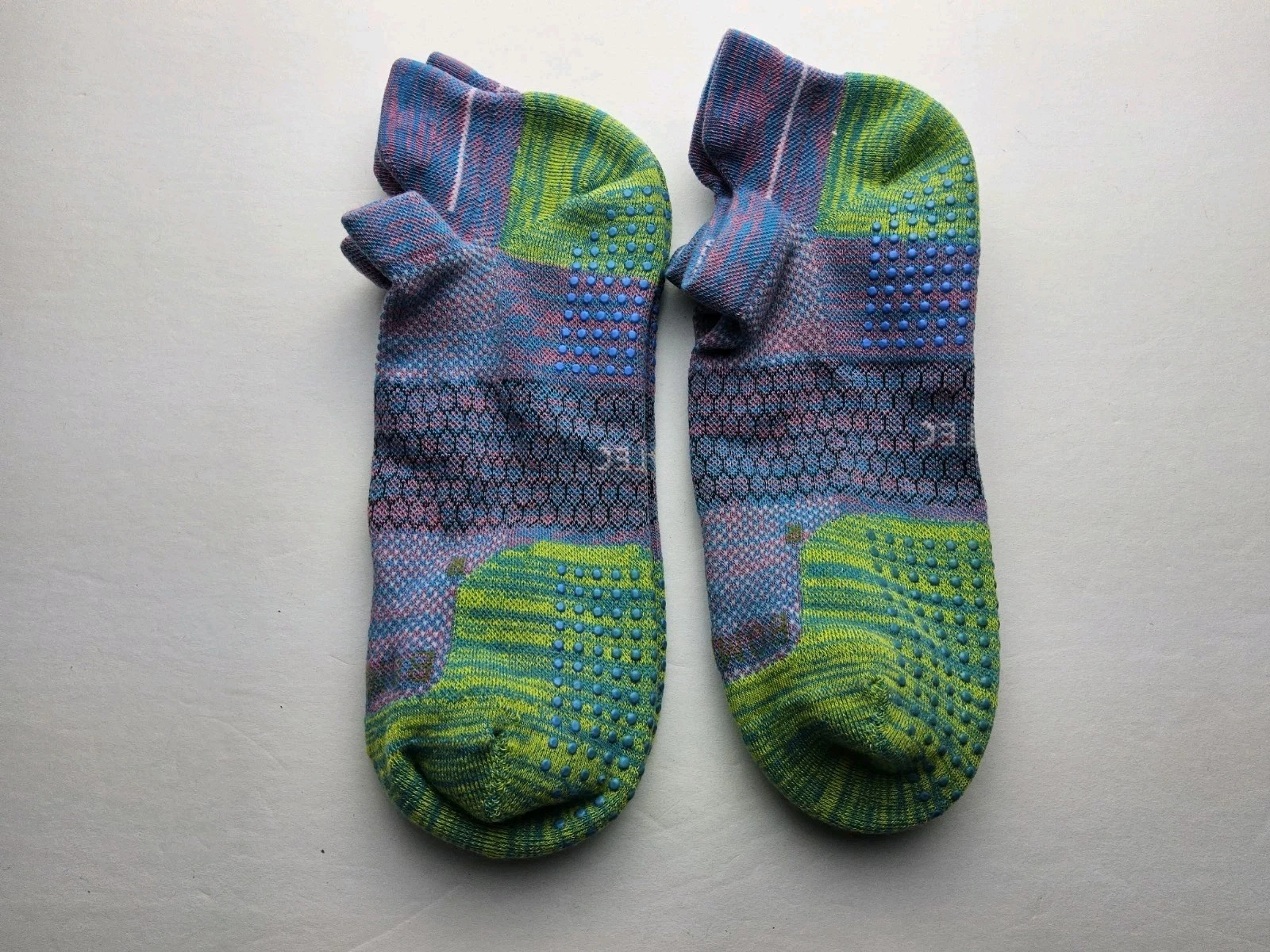 Bombas Hex Tec Grip Grippers Space Dye Ankle Socks Lot Of 2 Pairs Size L