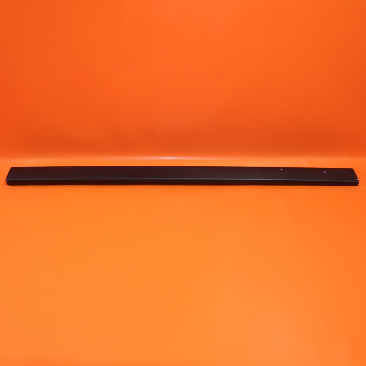 ROLLS ROYCE CULLINAN DOOR MOLDING LEFT FRONT 2021 2022 2023 51137448585 OEM