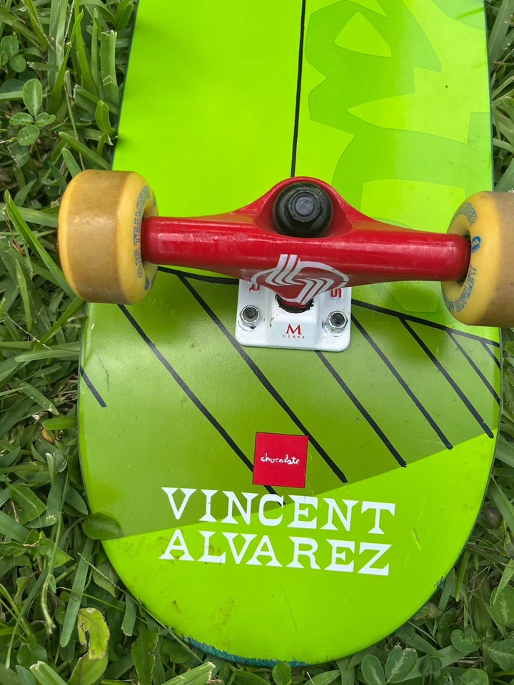 Monopatines Chocolate X Vicent Álvarez totalmente construidos tamaño 8.0 monopatín Foto 2 de 4