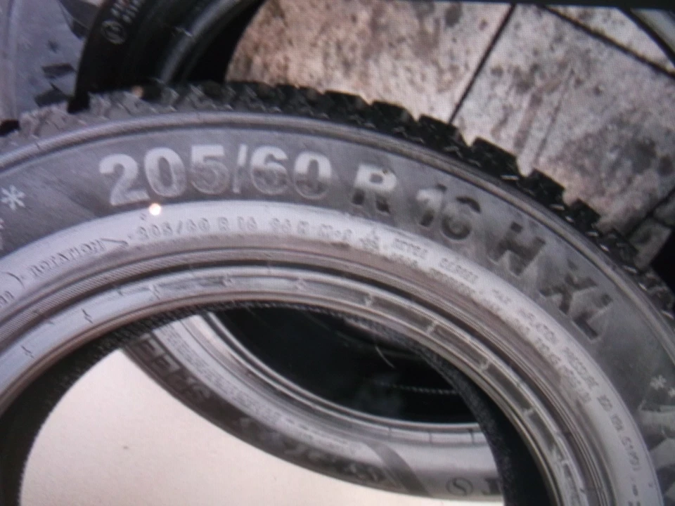 2 Winterreifen Semperit Speed Grip 205/60R 16 H XL Dot 4323 - Bild 4 von 4