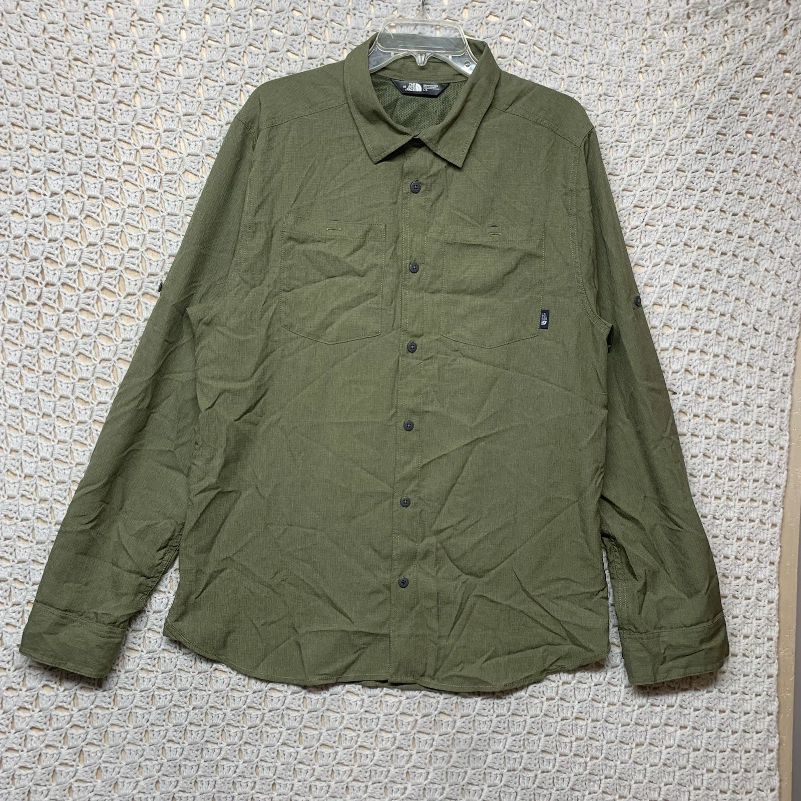The North Face Shirt Mens Sz L Olive Green Roll Sleeve Hiking Fishing Button Up
Opens in a new windo