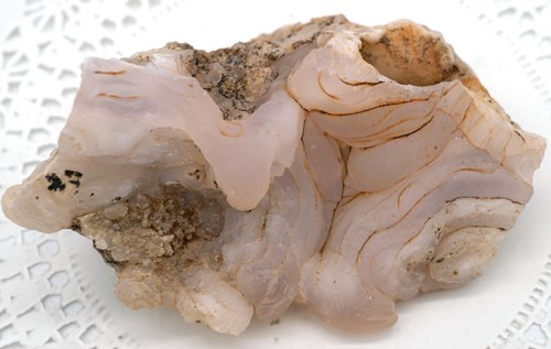 Schöne Quarz Chalcedon Rose aus der Wüste New Mexico. Wiegt 110 Gramm