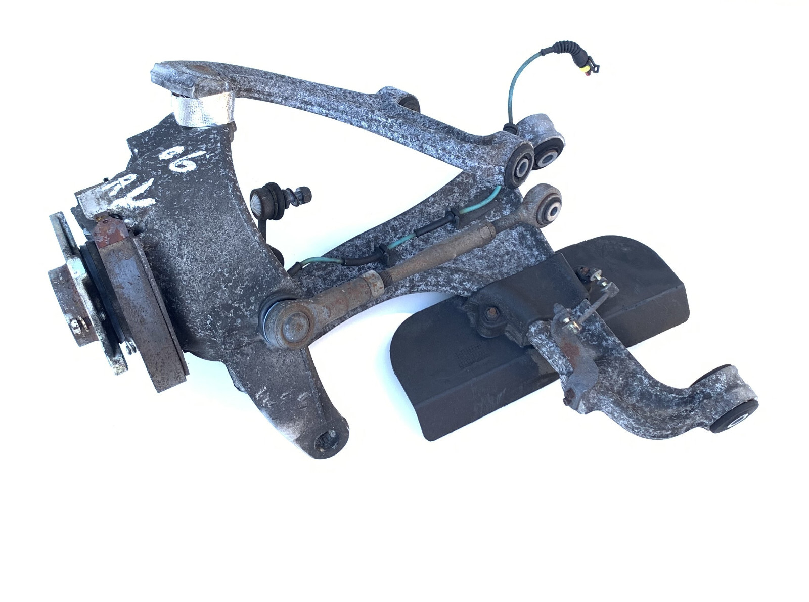 06 MASERATI QUATTROPORTE M139 REAR LEFT KNUCKLE HUB BEARING W/ CONTROL ARMS USED