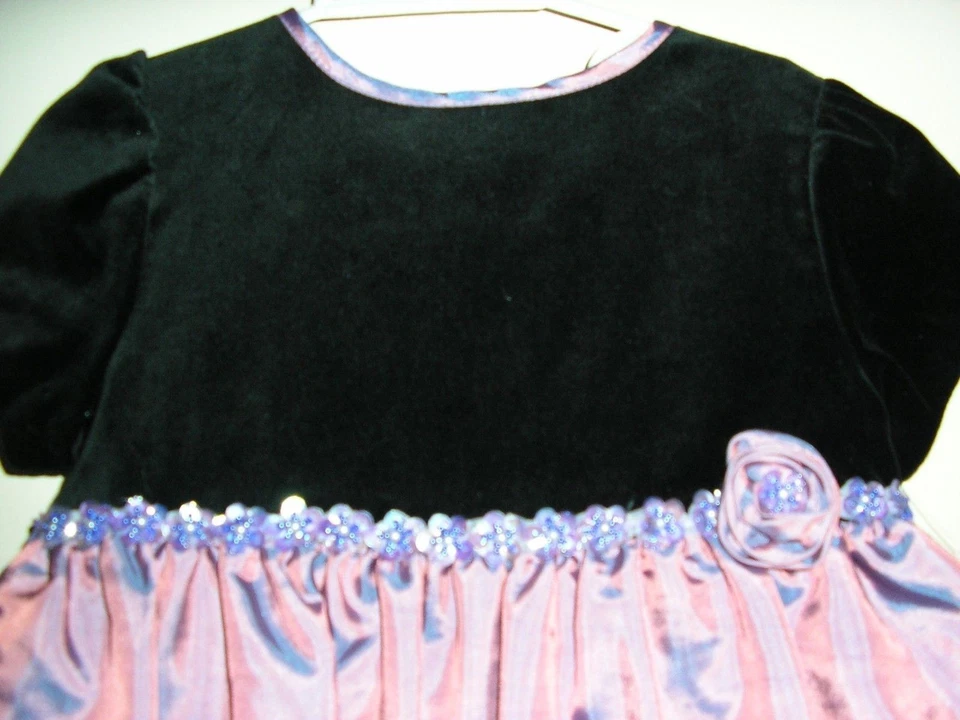 Nuevo Vestido BT Niños Manga Corta Negro Pana y Tafetán Brillante 4T  Foto 2 de 2