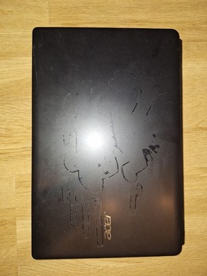 Acer aspire e1-522 Laptop mit Ladekabel