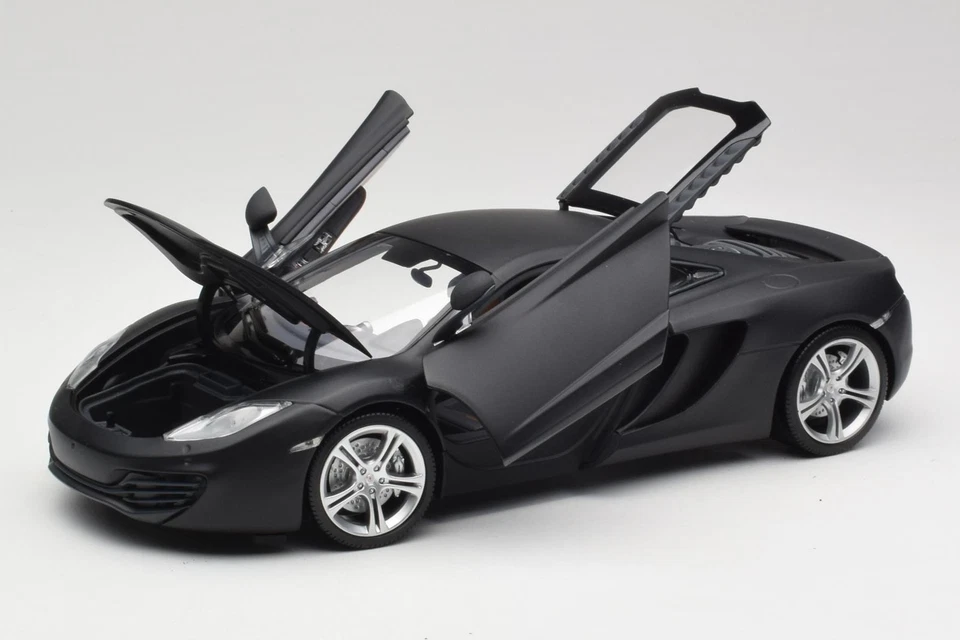 110133024 McLaren MP4-12C Matt Satellite Grey Minichamps 1/18 - Photo 2/4