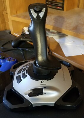 Logitech Extreme 3d Pro USB Joystick (barely used)