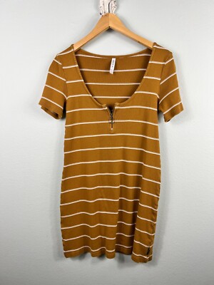 RVCA Women's Dress Jumpstart T-Shirt Ribbed Striped 1/4 Zip M