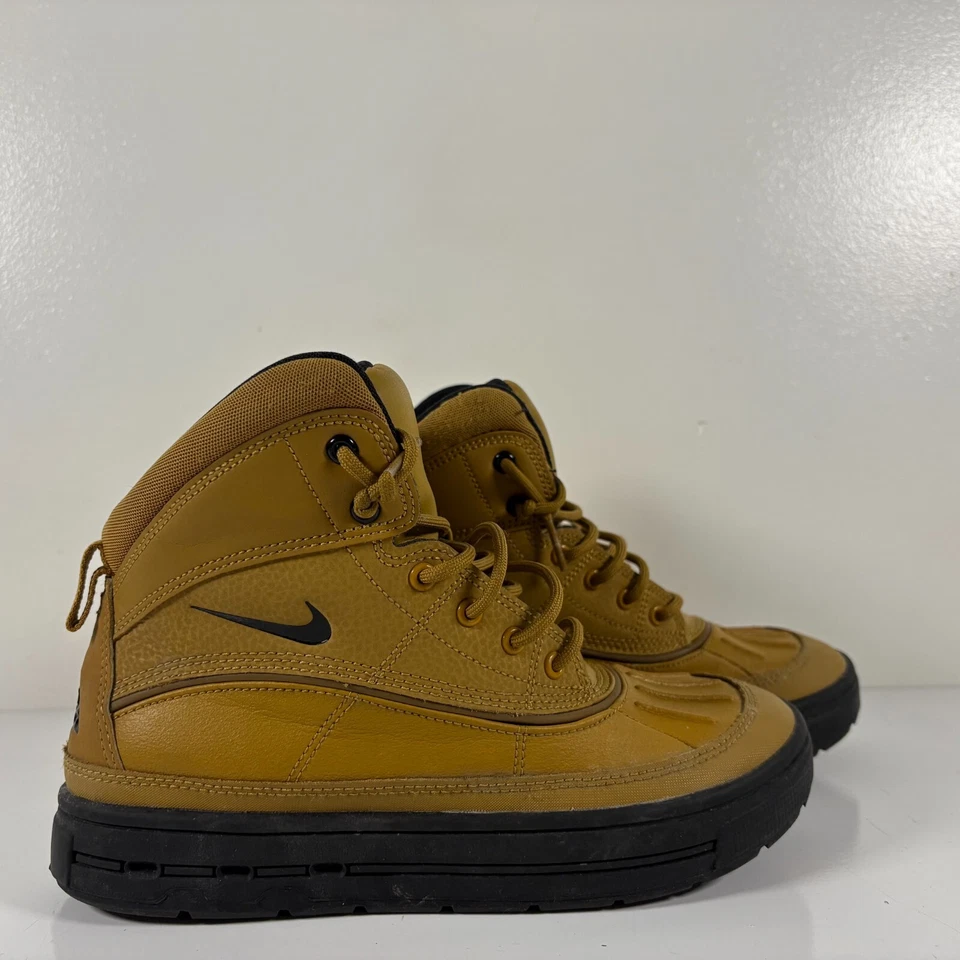 Nike Woodside 2 Botas Altas Niños Talla 5Y Trigo Negro Impermeables Foto 3 de 4