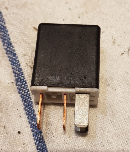 Genuine Mazda 4-Pin Relay LA10 – 12V 10A N.O, Imasen Japan, Used Tested