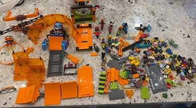LEGO CITY LOT MINI FIGURE LOT 60338 60342 60293 Batman NBA Bulk