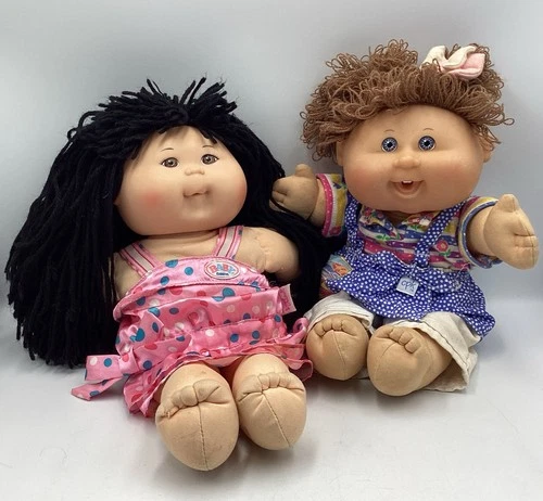 2 Vintage Cabbage Patch Kids Dolls (WH)
