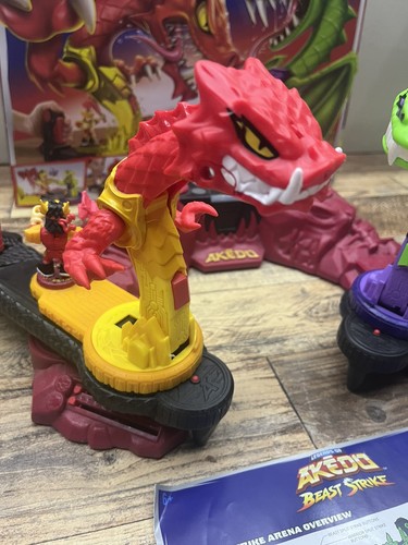 Akedo Beast Strike Serpent Fury Arena: Battle w/ Real Sound Effects Lights - Picture 5 of 8