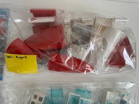 LEGO 3182 Airport City airplane jet terminal MINT 100% Complete with Manuals