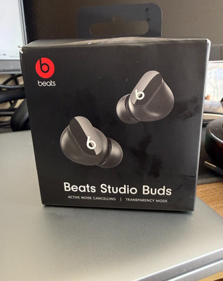 Beats Studio Buds+ - True Wireless Noise Cancelling Earbuds - Transparent