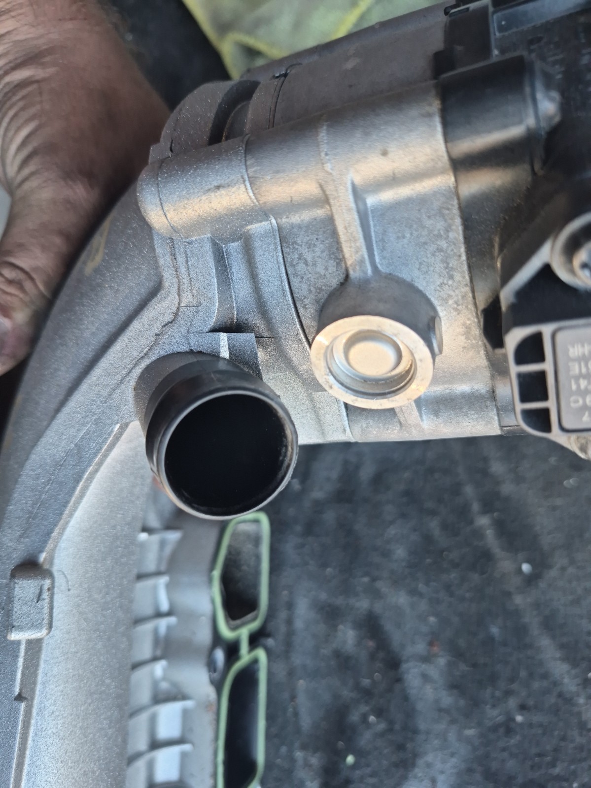 Bentley Flying Spur Right Intake manifold P/N 07P133185K