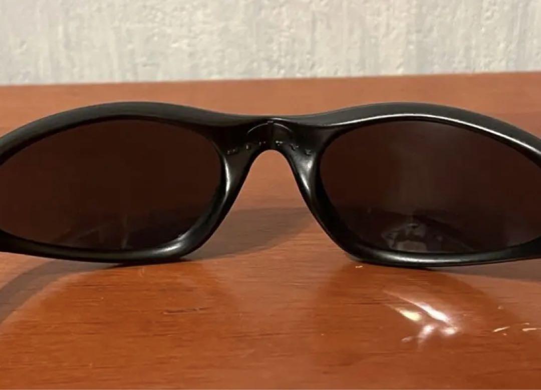 Oakley Minute 1.0 Sunglasses Black Frame Vintage Sunglasses