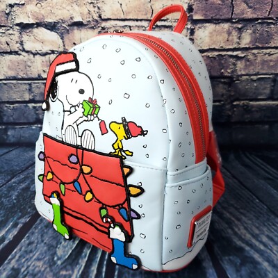 Loungefly X Peanuts Snoopy Woodstock Hanging Christmas Lights Mini  Backpack