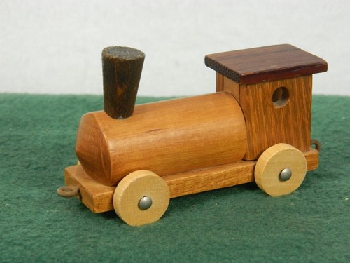 ALO LOQUAI HOLZKUNST ORIGINAL WOOD LOCOMOTIVE MADE IN WEST GERMANY NO BOX - Picture 2 of 7