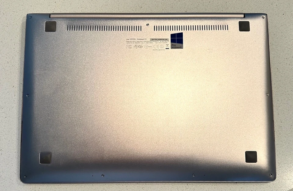 ASUS ZenBook UX3030LA 13.3" LED HD Pantalla Táctil, Intel Core i5, 8 GB RAM/ 256g HD Foto 4 de 4