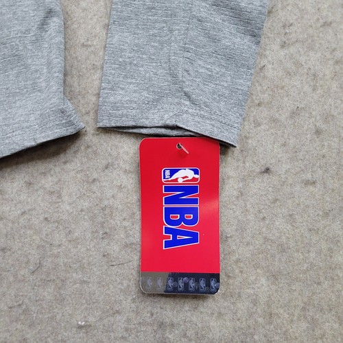 Chicago Bulls Womens Small Gray 1/4 Snap Pullover NBA Sweater Mock Neck NEW - Picture 2 of 10