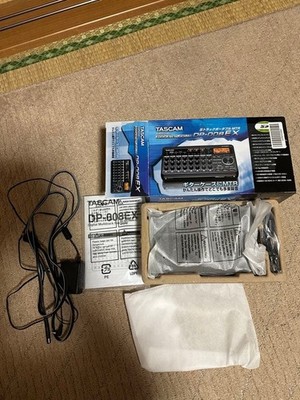 TASCAM DP-008EX Tragbarer Mehrspurrecorder - 8-Spur mit Box