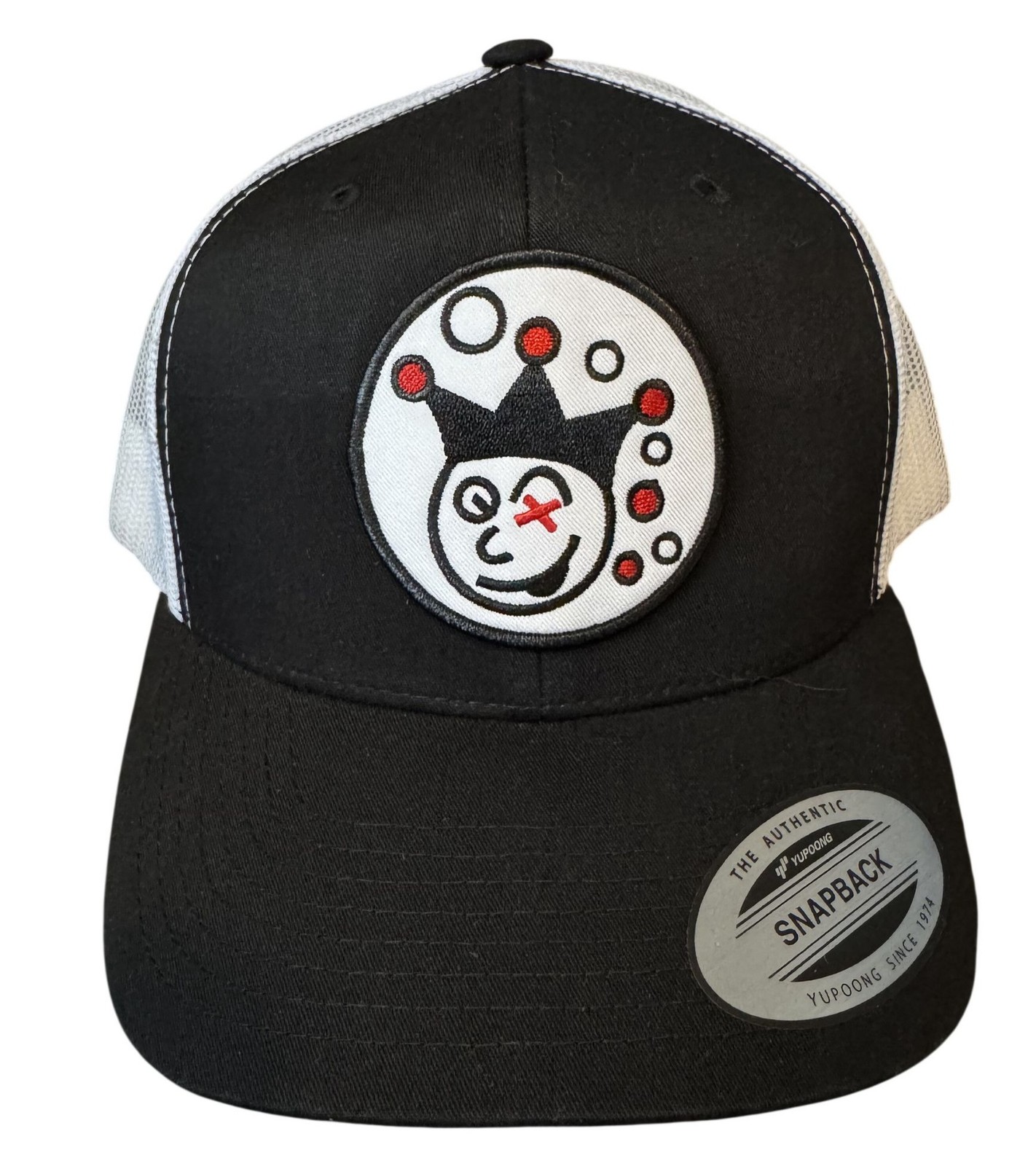 Joker Tournament Black/white Yupoong Snapback Mesh Hat