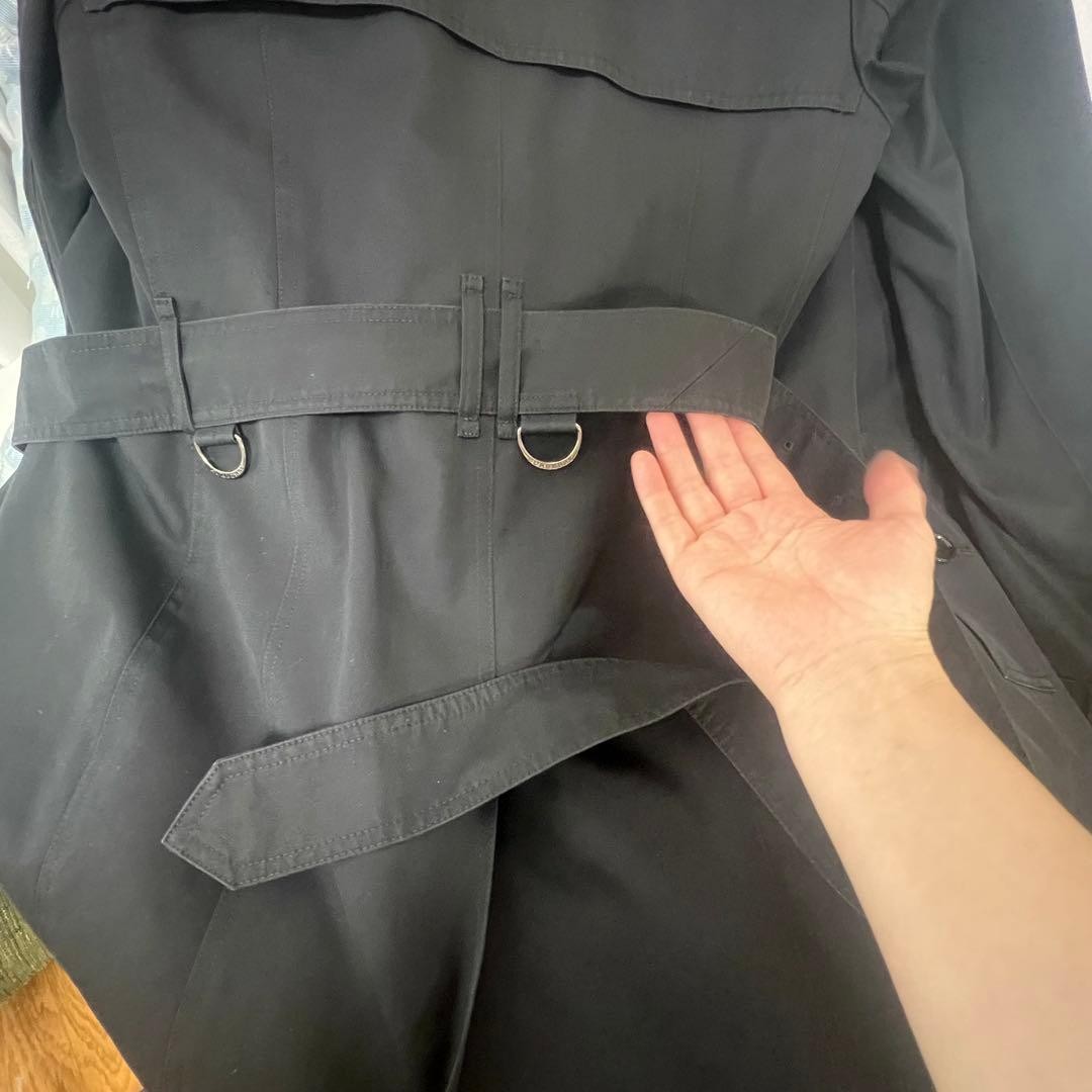 Burberry  BURBERRY Black Trench Coat (Size 40) thumbnail 16