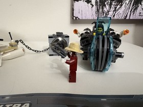 LEGO Ultra Agents: Invizable Gold Getaway (70167)