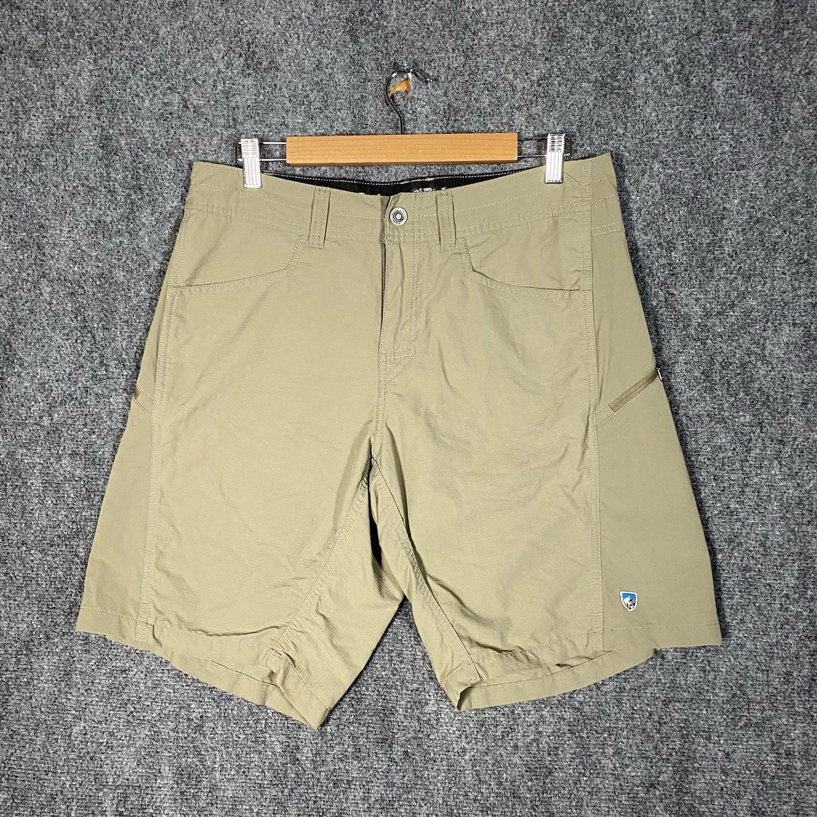 Kuhl Mutiny River Shorts Mens 33/10.5 in Green Zipper Pockets Hiking Nylon Cargo