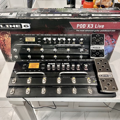 Line 6 Pod X3 Live Multi-Effects Processor Pedal In Original Box TESTED!