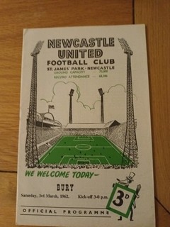 Newcastle v Bury 1961/62 Div 2
