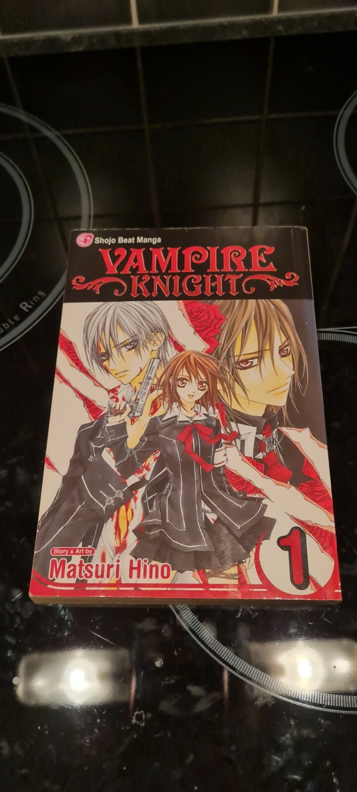 Vampire Knight - Volume 01 - manga book rare very good condition