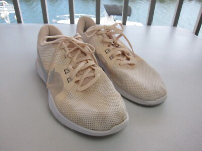 Nike Training Flex TR 8 Women Sneaker Tennis Shoe Peach Guava Ice Platinum 10.5