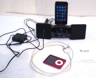2 ''iPods'' w/charger ''iLuv'' AM-FM Radio Alarm Clock Shaker Charger Mini Stereo