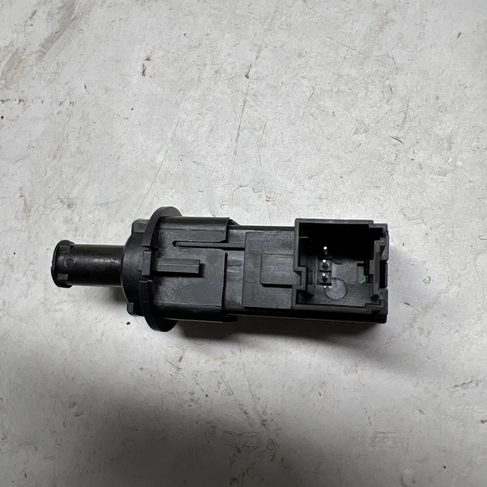 Jeep Grand Cherokee 2014-2024 pedal de freno luz de freno interruptor Ram Durango OEM Foto 4 de 4