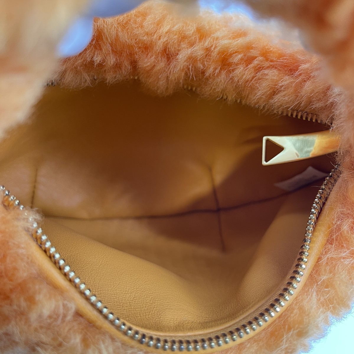 hidehidehide 　Bottega Veneta Authentic BOTTEGA VENETA Mini Jodie Orange Fur Hand Bag