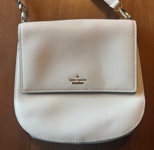 Kate Spade New York Cameron Street Byrdie Crossbody Purse in Light Grey Leather