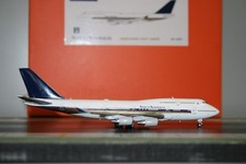 JC Wings 1:400 Ansett Boeing 747-400 9V-SMT (EW4744005) 'Singapore Airlines'