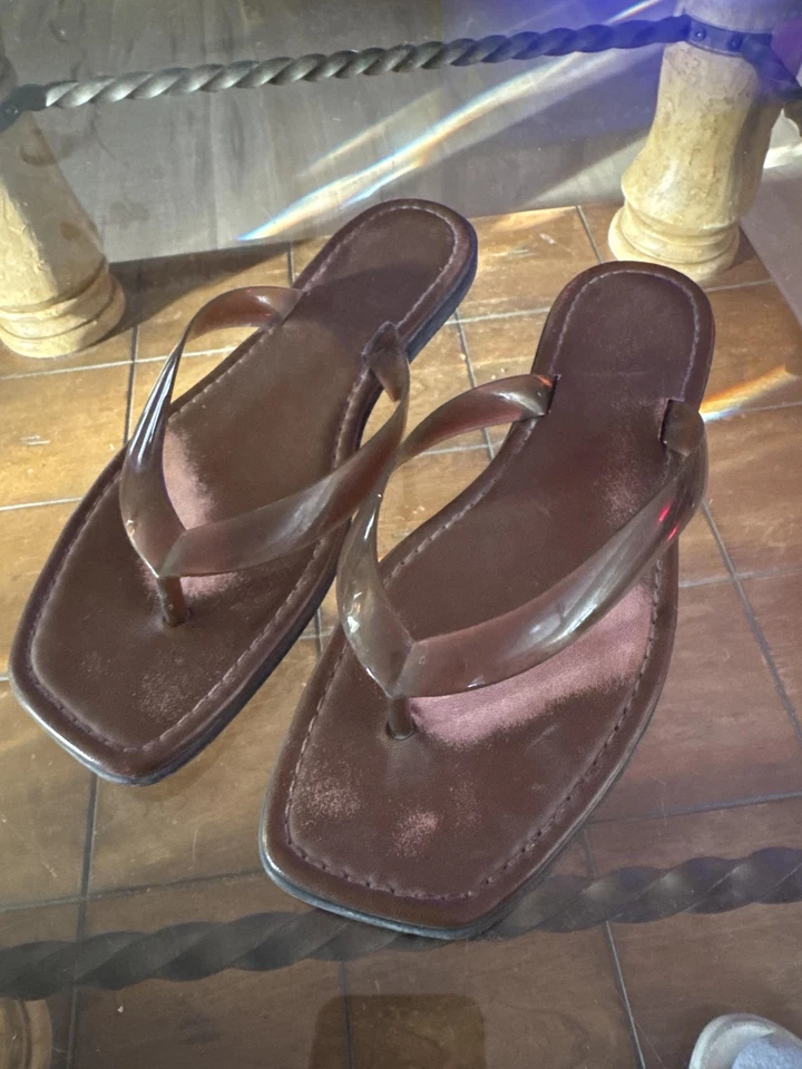 Sandalias de barba Veronica para mujer talla 8 marrón tanga chanclas punta cuadrada gelatina Foto 2 de 4
