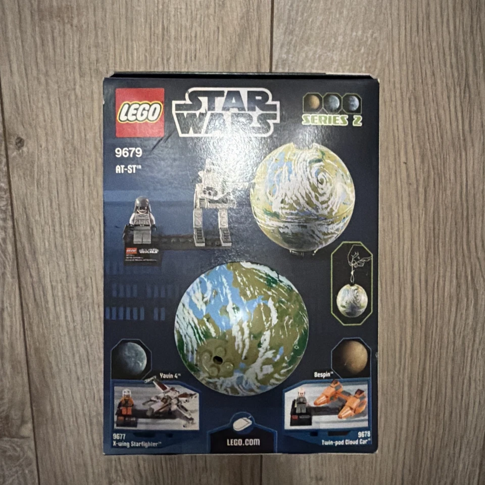 LEGO Star Wars: AT-ST & Endor (9679) - Image 2 of 4